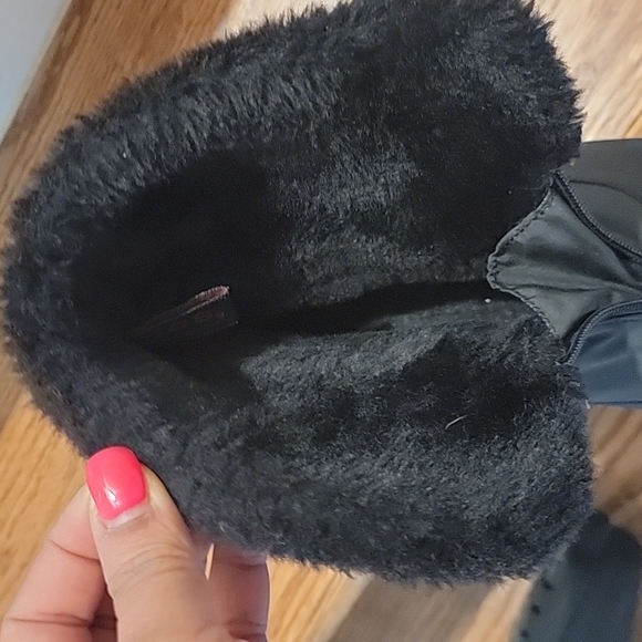 Totes booties - Picture 7 of 7